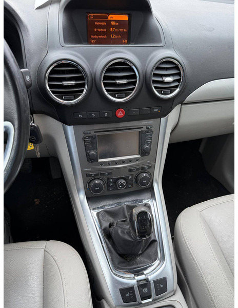 Saloon car Opel Antara 2.2 CDTI Automatic: picture 11
