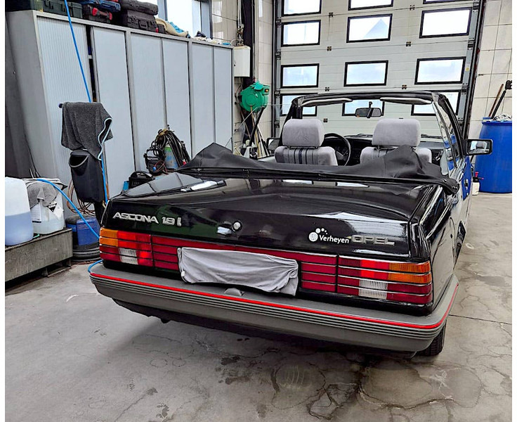 Opel Ascona (C) Cabriolet 1.8i - Saloon car: picture 2 Opel Ascona (C) Cabriolet 1.8i - Saloon car: picture 2