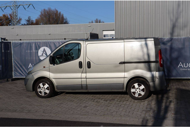 Opel Vivaro 2.0CDTI/66KW-E4 2.7T L1H1 - Panel van: picture 3 Opel Vivaro 2.0CDTI/66KW-E4 2.7T L1H1 - Panel van: picture 3