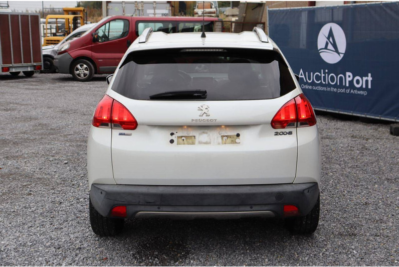 Peugeot 2008 - Saloon car: picture 5 Peugeot 2008 - Saloon car: picture 5