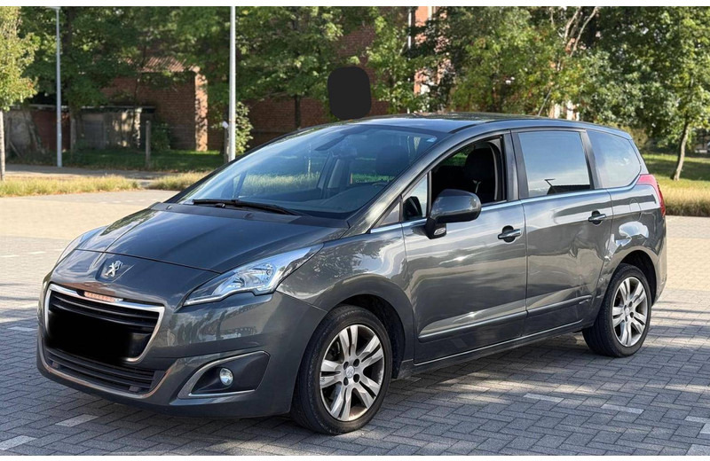 Peugeot 5008 (I - phase 2) 2.0 HDi - Saloon car: picture 1 Peugeot 5008 (I - phase 2) 2.0 HDi - Saloon car: picture 1