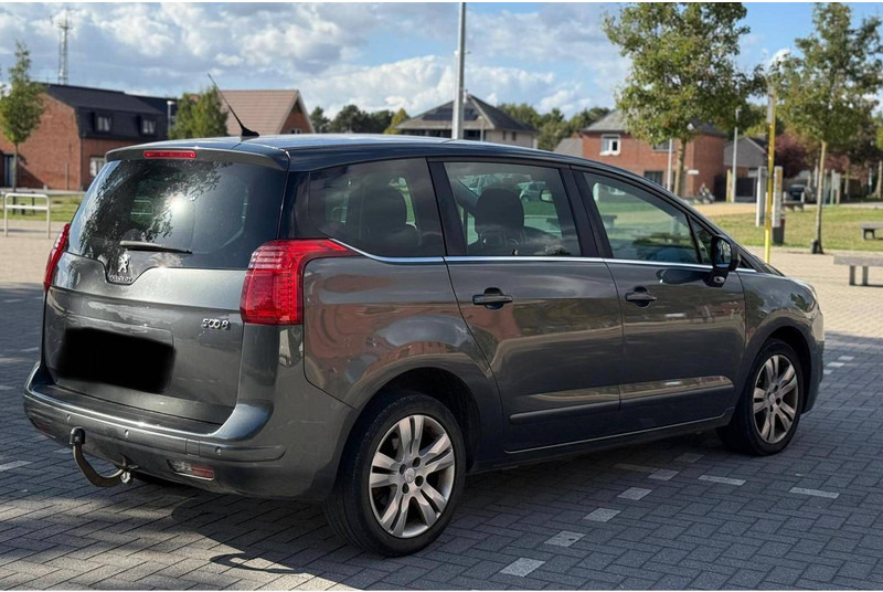 Peugeot 5008 (I - phase 2) 2.0 HDi - Saloon car: picture 3 Peugeot 5008 (I - phase 2) 2.0 HDi - Saloon car: picture 3