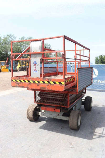 Skyjack SJ III - 6832 - Scissor lift: picture 5 Skyjack SJ III - 6832 - Scissor lift: picture 5