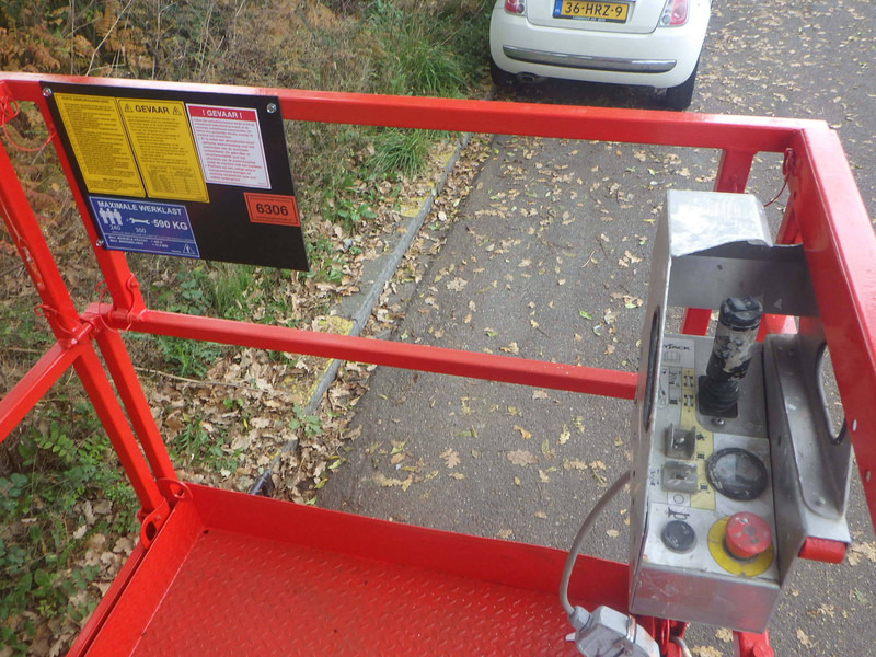 Skyjack SJ4620 - Scissor lift: picture 4 Skyjack SJ4620 - Scissor lift: picture 4
