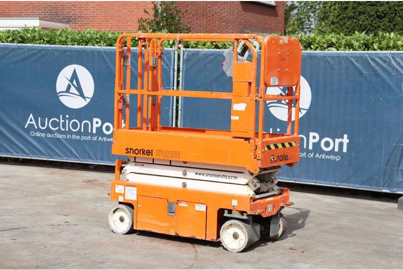 Snorkel S3215E - Scissor lift: picture 3 Snorkel S3215E - Scissor lift: picture 3