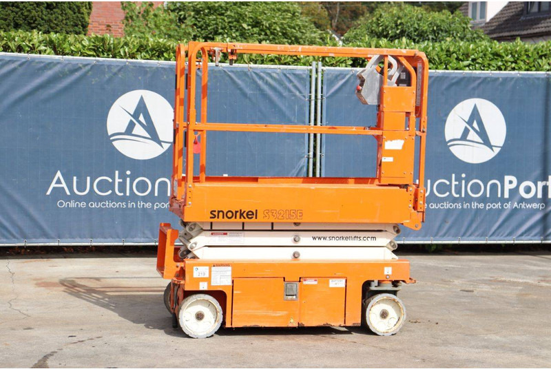 Snorkel S3215E - Scissor lift: picture 1 Snorkel S3215E - Scissor lift: picture 1