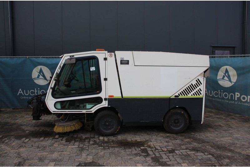 TENNANT A60 - Road sweeper: picture 2 TENNANT A60 - Road sweeper: picture 2
