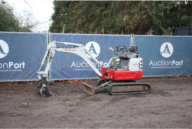 Takeuchi TB215R - Mini excavator: picture 1 Takeuchi TB215R - Mini excavator: picture 1