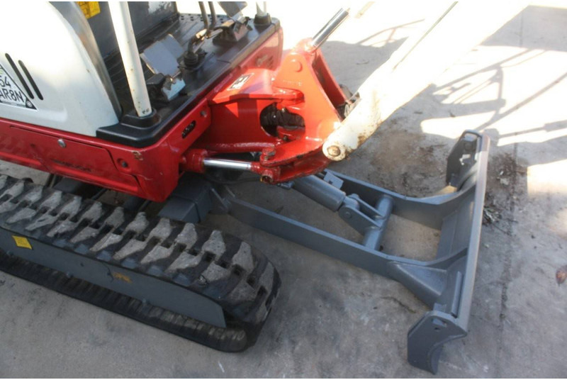Mini excavator Takeuchi TB216: picture 8