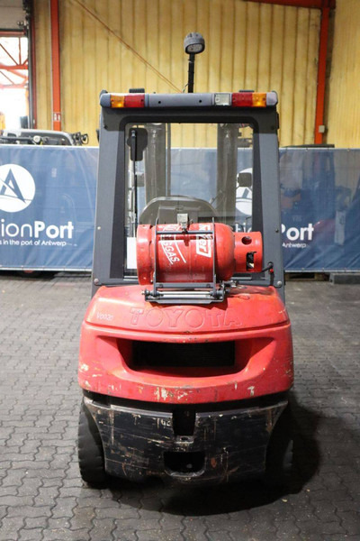 Toyota 42-7FGF25 - LPG forklift: picture 5 Toyota 42-7FGF25 - LPG forklift: picture 5
