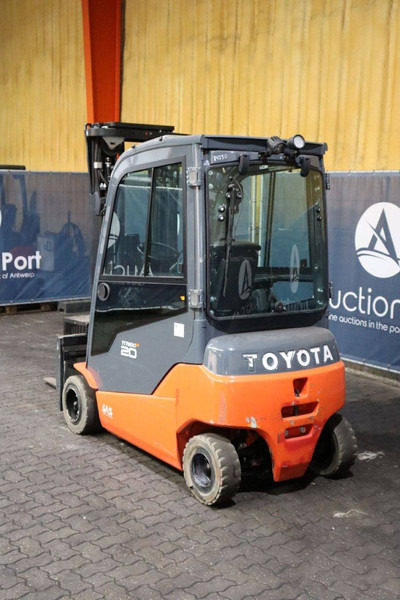 Toyota 8FBM20T - Electric forklift: picture 4 Toyota 8FBM20T - Electric forklift: picture 4