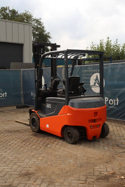 Toyota 8FBMKT30 - Electric forklift: picture 4 Toyota 8FBMKT30 - Electric forklift: picture 4