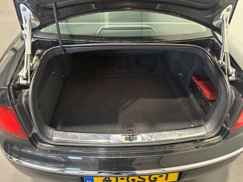 Volkswagen Phaeton 3.0 TDI - Saloon car: picture 5 Volkswagen Phaeton 3.0 TDI - Saloon car: picture 5