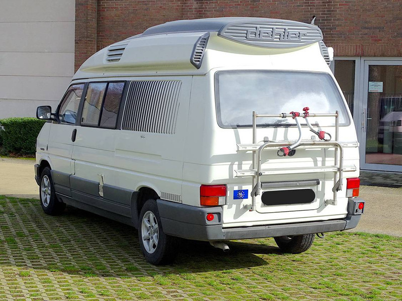 Volkswagen Transporter (T4) 'Dehler' Optima 5.4 (2.4L Diesel) - Campervan: picture 2 Volkswagen Transporter (T4) 'Dehler' Optima 5.4 (2.4L Diesel) - Campervan: picture 2