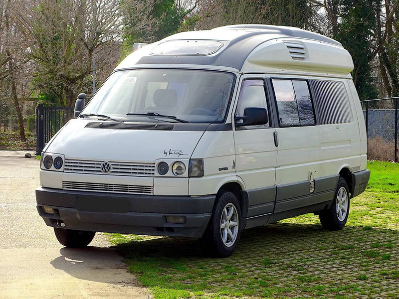 Volkswagen Transporter (T4) 'Dehler' Optima 5.4 (2.4L Diesel) - Campervan: picture 5 Volkswagen Transporter (T4) 'Dehler' Optima 5.4 (2.4L Diesel) - Campervan: picture 5