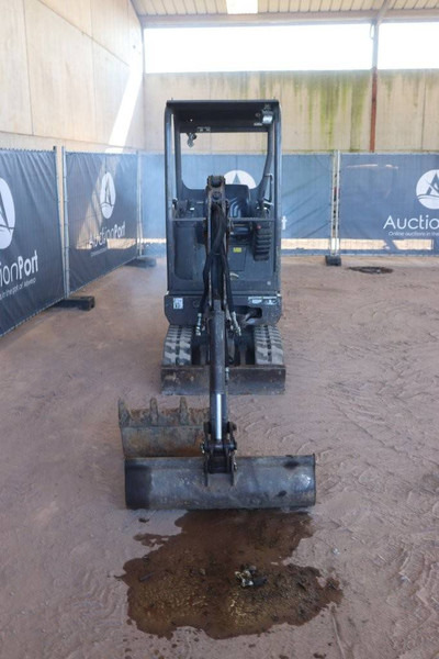 Mini excavator Volvo EC15D: picture 7