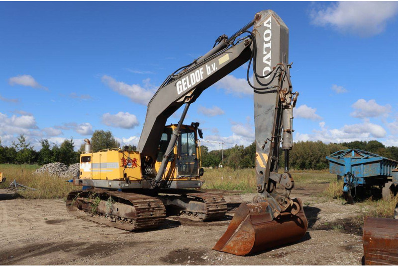 Crawler excavator Volvo EC230B: picture 8