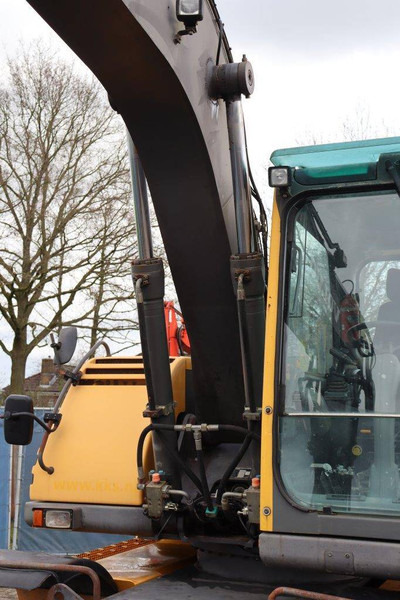 Wheel excavator Volvo EW160B: picture 12