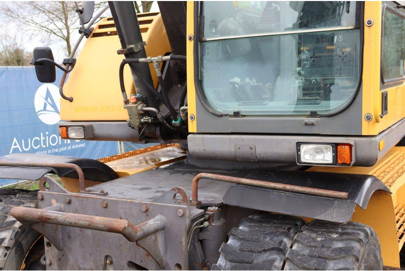 Wheel excavator Volvo EW160B: picture 19