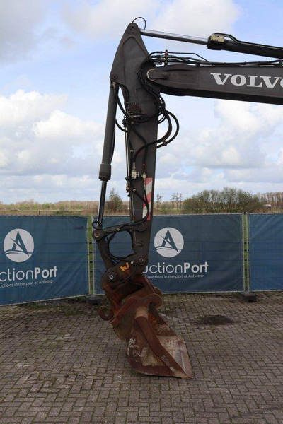 Wheel excavator Volvo EW160B: picture 10