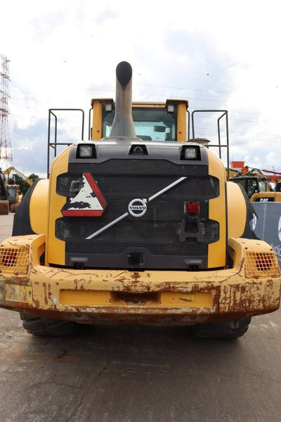 Volvo L180G - Wheel loader: picture 4 Volvo L180G - Wheel loader: picture 4