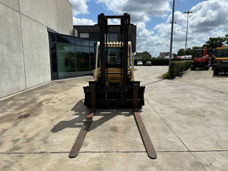 Yale GDP140-HUBV118 - Diesel forklift: picture 2 Yale GDP140-HUBV118 - Diesel forklift: picture 2
