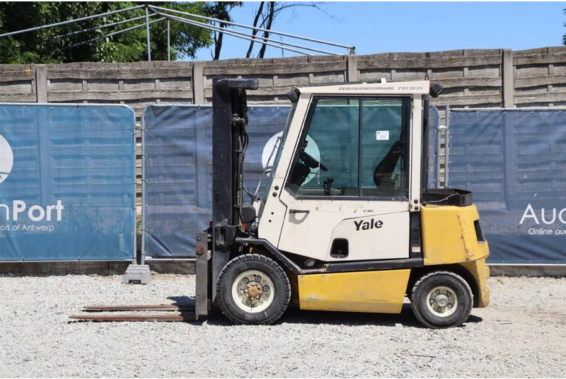 Yale GDP25RF - Diesel forklift: picture 2 Yale GDP25RF - Diesel forklift: picture 2