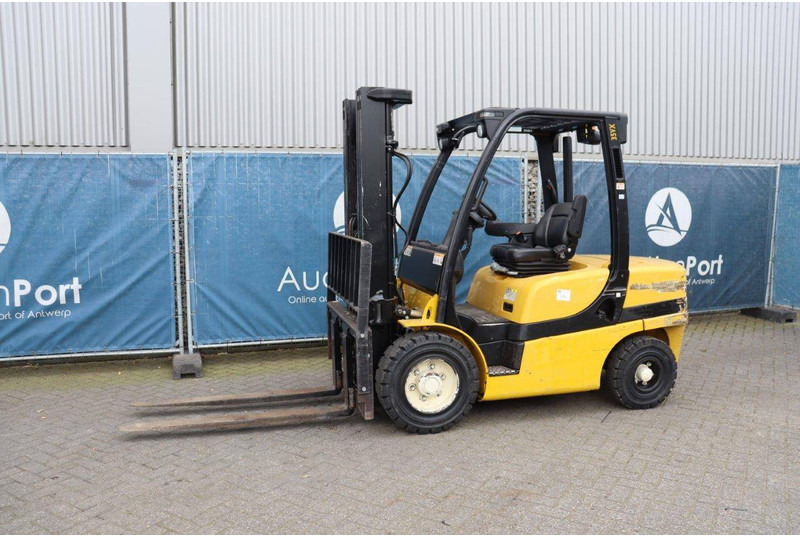 Yale GLP35VX - Diesel forklift: picture 1 Yale GLP35VX - Diesel forklift: picture 1