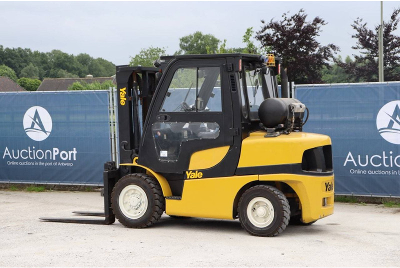 Yale GLP45SVX5 V2214 - LPG forklift: picture 3 Yale GLP45SVX5 V2214 - LPG forklift: picture 3