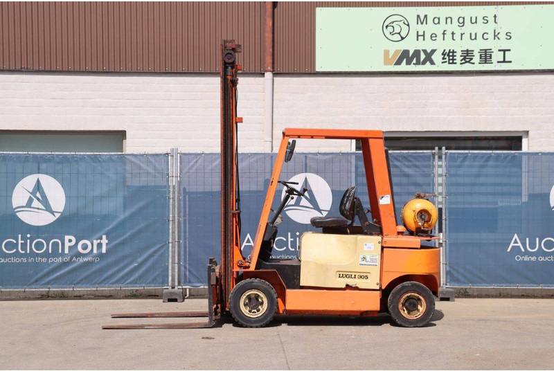 Lugli 305 G - LPG forklift: picture 2 Lugli 305 G - LPG forklift: picture 2