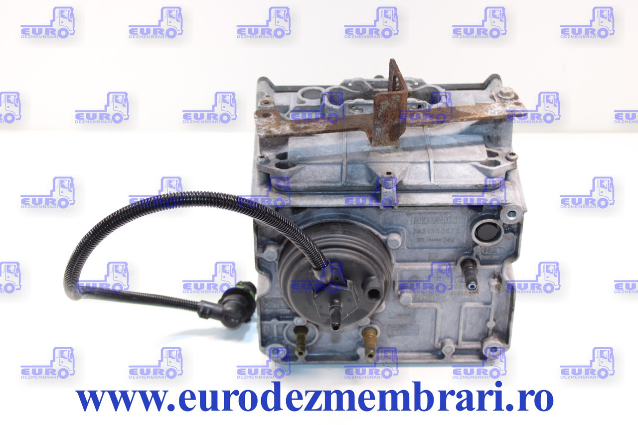 POMPA ADBLUE RENAULT PREMIUM 7421350673 7421582905 7422169013 7485020842 7421687109 7421911394 7422668889 - Muffler/ Exhaust system for Truck: picture 3 POMPA ADBLUE RENAULT PREMIUM 7421350673 7421582905 7422169013 7485020842 7421687109 7421911394 7422668889 - Muffler/ Exhaust system for Truck: picture 3