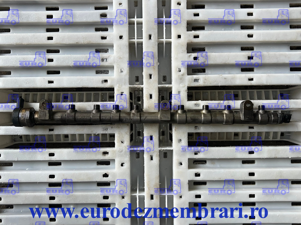 RAMPA INALTA PRESIUNE MAN TGX D3876 51.10311.6109, 0445226136 - Fuel processing/ Fuel delivery for Truck: picture 2 RAMPA INALTA PRESIUNE MAN TGX D3876 51.10311.6109, 0445226136 - Fuel processing/ Fuel delivery for Truck: picture 2