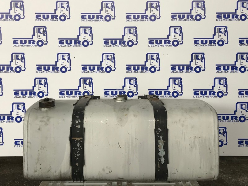 REZERVOR COMBUSTIBIL VOLVO MEGA L=132CM l=68CM H=58CM 22038780 - Fuel tank for Truck: picture 1 REZERVOR COMBUSTIBIL VOLVO MEGA L=132CM l=68CM H=58CM 22038780 - Fuel tank for Truck: picture 1