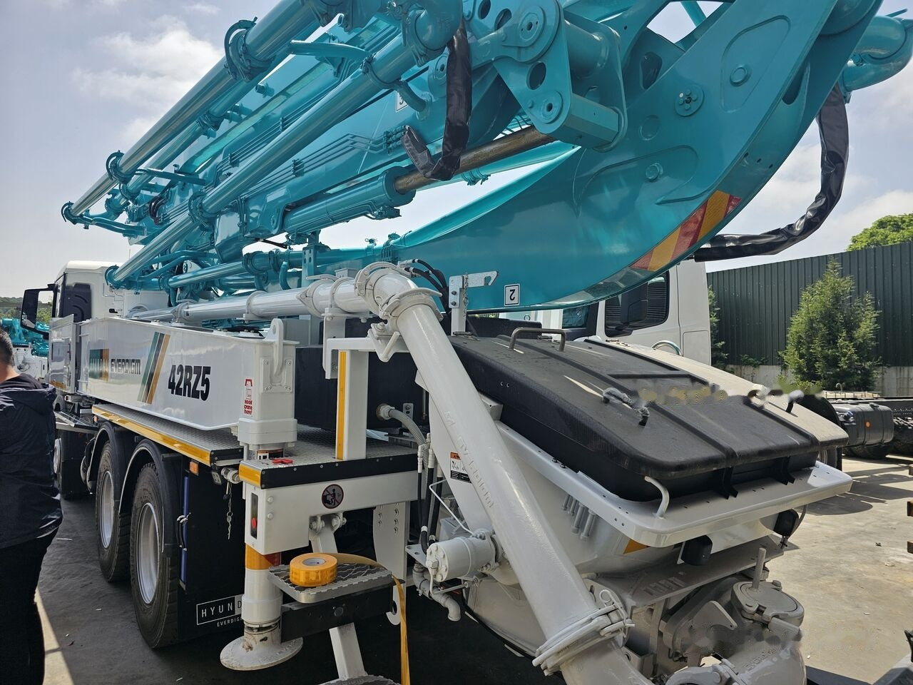 New Concrete pump truck Mercedes-Benz New Everdigm ECP 42 CX 5 ECP 42 CX5 on chassis: picture 10 New Concrete pump truck Mercedes-Benz New Everdigm ECP 42 CX 5 ECP 42 CX5 on chassis: picture 10