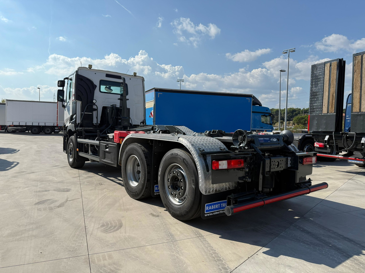 RENAULT C430 TI E6 (Hook) - Hook lift truck: picture 4 RENAULT C430 TI E6 (Hook) - Hook lift truck: picture 4