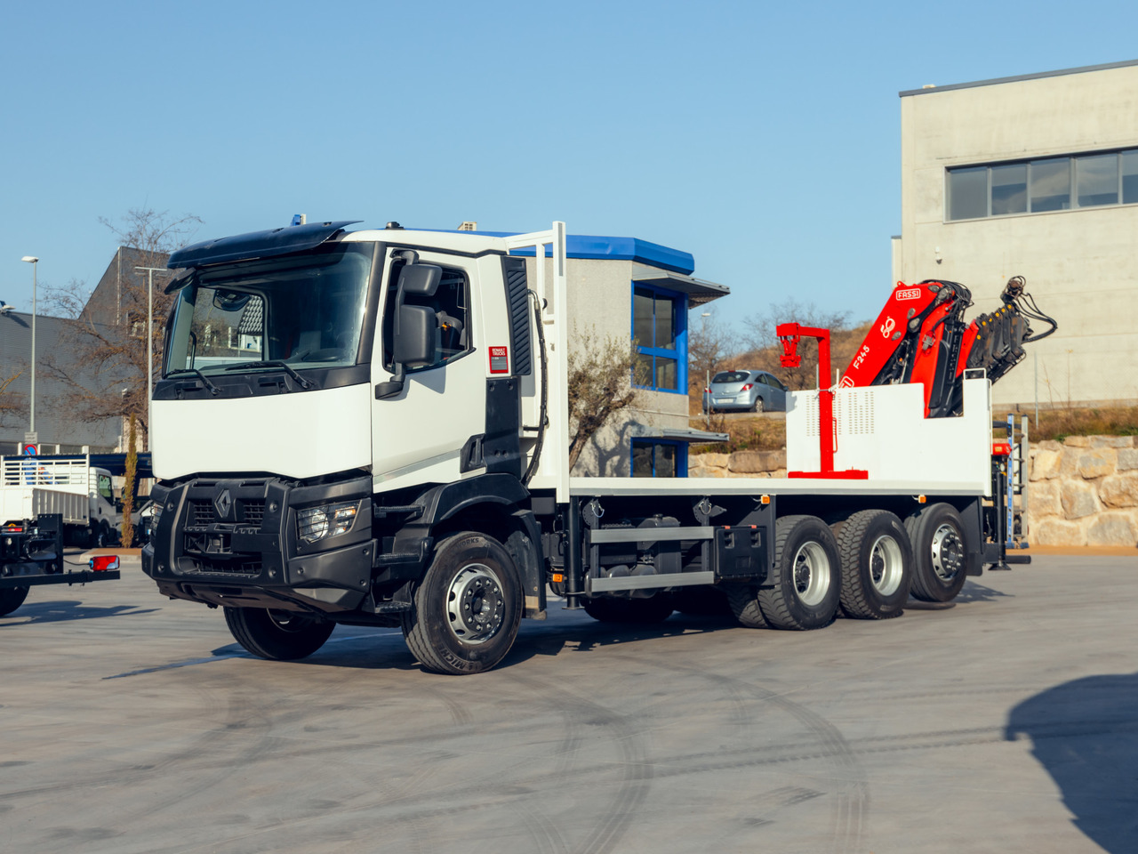RENAULT C460 E6 (Platform) - Dropside/ Flatbed truck, Crane truck: picture 1 RENAULT C460 E6 (Platform) - Dropside/ Flatbed truck, Crane truck: picture 1