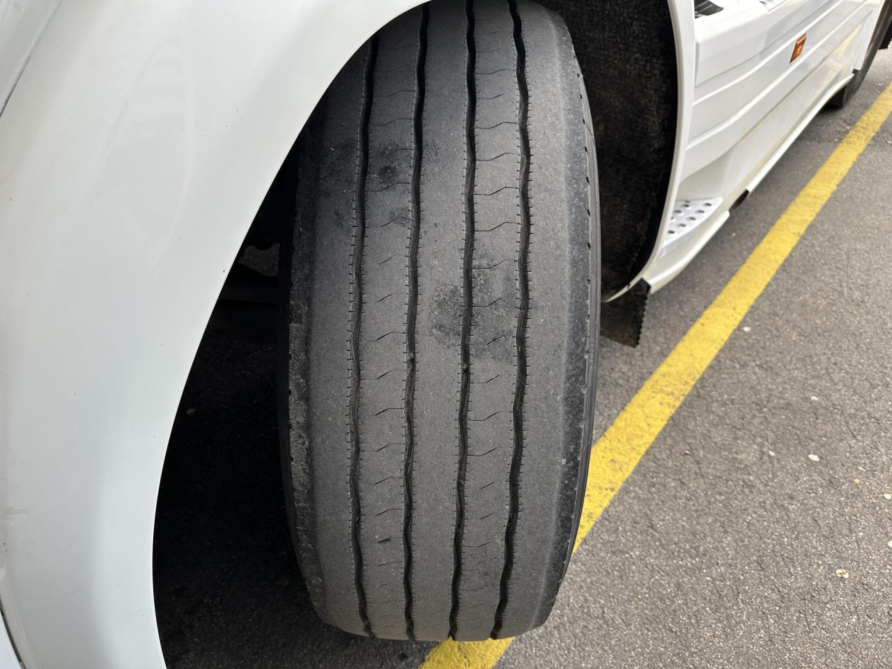 SCANIA R 450 LA4x2MNA - Tractor unit: picture 3 SCANIA R 450 LA4x2MNA - Tractor unit: picture 3