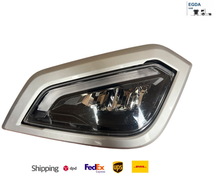 DAF XG - Headlight: picture 1 DAF XG - Headlight: picture 1