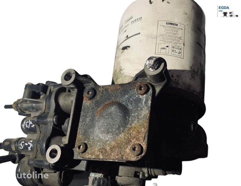 KNORR-BREMSE STRALIS 6 - AC compressor: picture 1 KNORR-BREMSE STRALIS 6 - AC compressor: picture 1