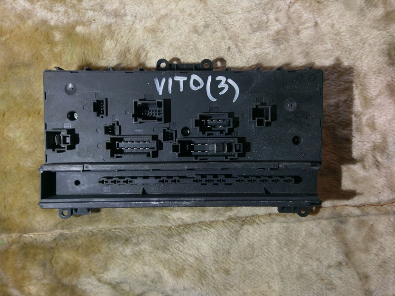 Mercedes-Benz A6395450404 - Electrical system: picture 1 Mercedes-Benz A6395450404 - Electrical system: picture 1