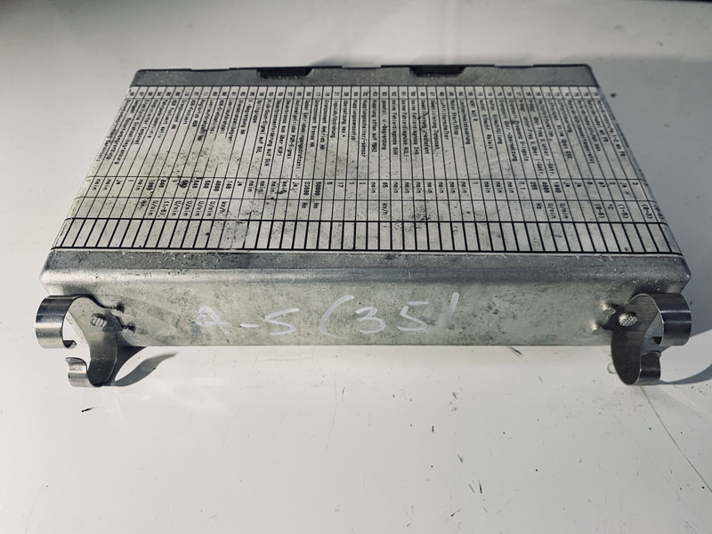 Mercedes-Benz ACTROS VDO A0004466402 - ECU: picture 2 Mercedes-Benz ACTROS VDO A0004466402 - ECU: picture 2