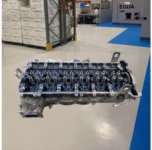 Mercedes-Benz Engine - Cylinder block: picture 1 Mercedes-Benz Engine - Cylinder block: picture 1