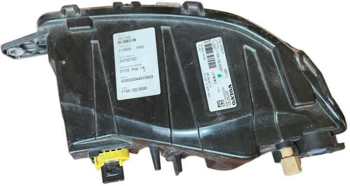 Volvo 2022 FGL right - Fog light: picture 2 Volvo 2022 FGL right - Fog light: picture 2