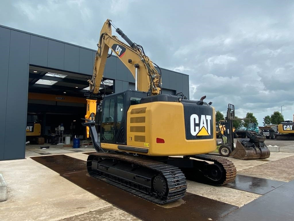 CAT 320 EL LR CAR DISMANTLER - Demolition excavator: picture 2 CAT 320 EL LR CAR DISMANTLER - Demolition excavator: picture 2