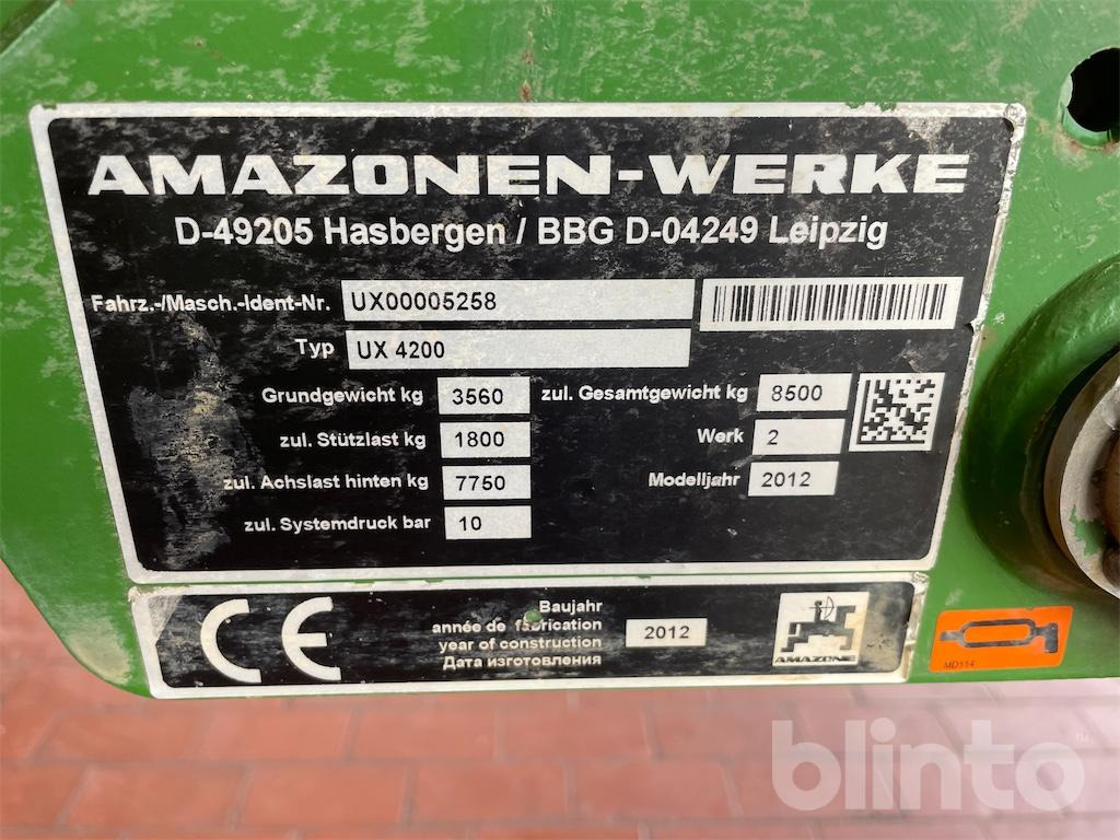 Amazone UX 4200 (2012) - Sprayer: picture 5 Amazone UX 4200 (2012) - Sprayer: picture 5