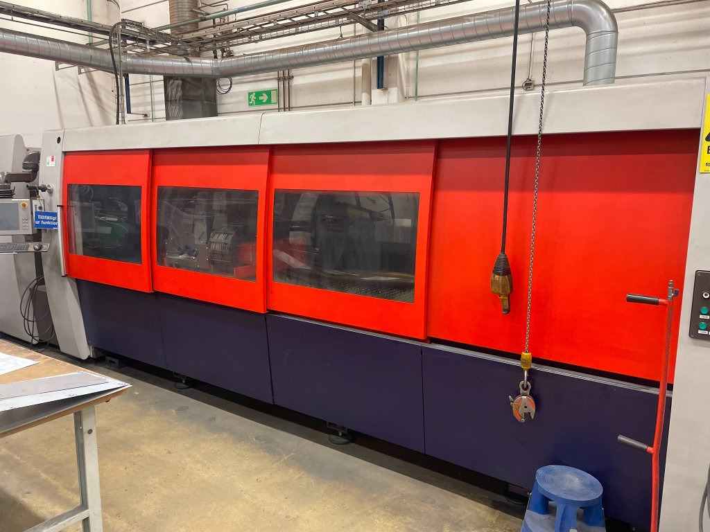 Bystronic BySpeed Pro 3015 - Metalworking machinery: picture 1 Bystronic BySpeed Pro 3015 - Metalworking machinery: picture 1