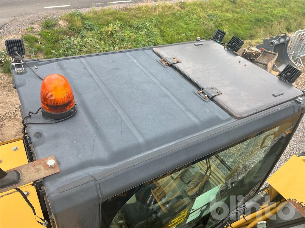 Crawler excavator CAT 312EL: picture 29