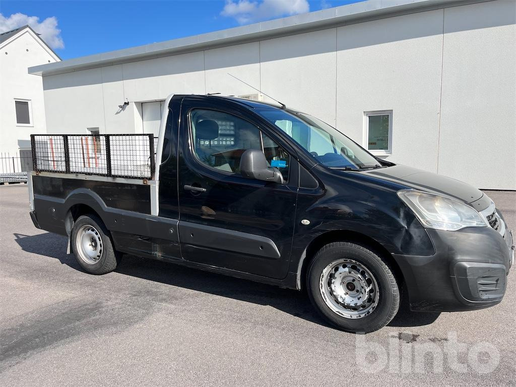 PEUGEOT - Commercial vehicle: picture 4 PEUGEOT - Commercial vehicle: picture 4