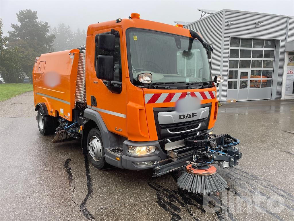 DAF LF 210 FA (2023) - Road sweeper: picture 2 DAF LF 210 FA (2023) - Road sweeper: picture 2