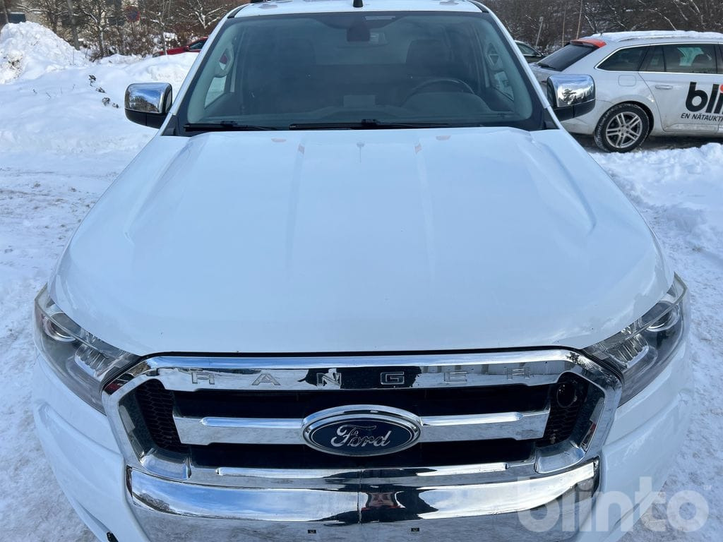 Pickup truck FORD Ranger XLT 4X4: picture 13